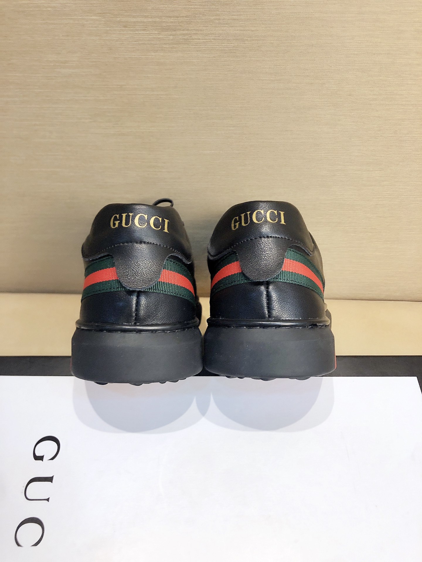 男士精品鞋子 休闲四季鞋系列 有鞋带系列 织物系列  品牌名称:gucci
