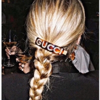 Gucci· LOGO髮卡/單個