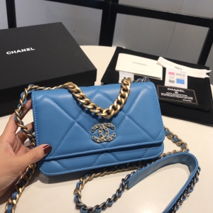 Chanel·大菱格拉鏈卡包Size:11.5*8cm