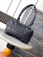 Chanel·黑白熊貓康鵬保齡球枕頭包Size:27*15*10cm
