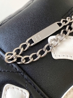 Chanel·黑白熊貓康鵬保齡球枕頭包Size:27*15*10cm